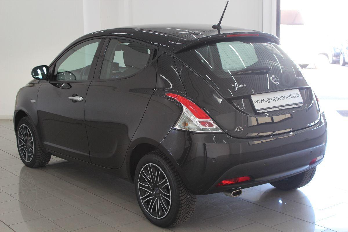 LANCIA - Ypsilon - 1.0 FireFly 5p.S&S Hybryd Gold