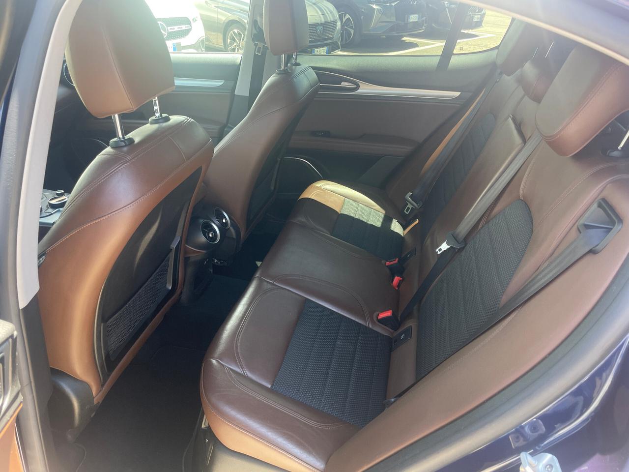Alfa Romeo Stelvio 2.2 Turbodiesel 180 CV AT8 RWD Executive
