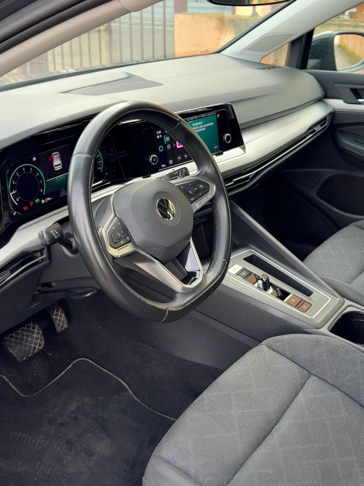 Volkswagen Golf 1.5 eTSI 130 CV EVO ACT DSG Life