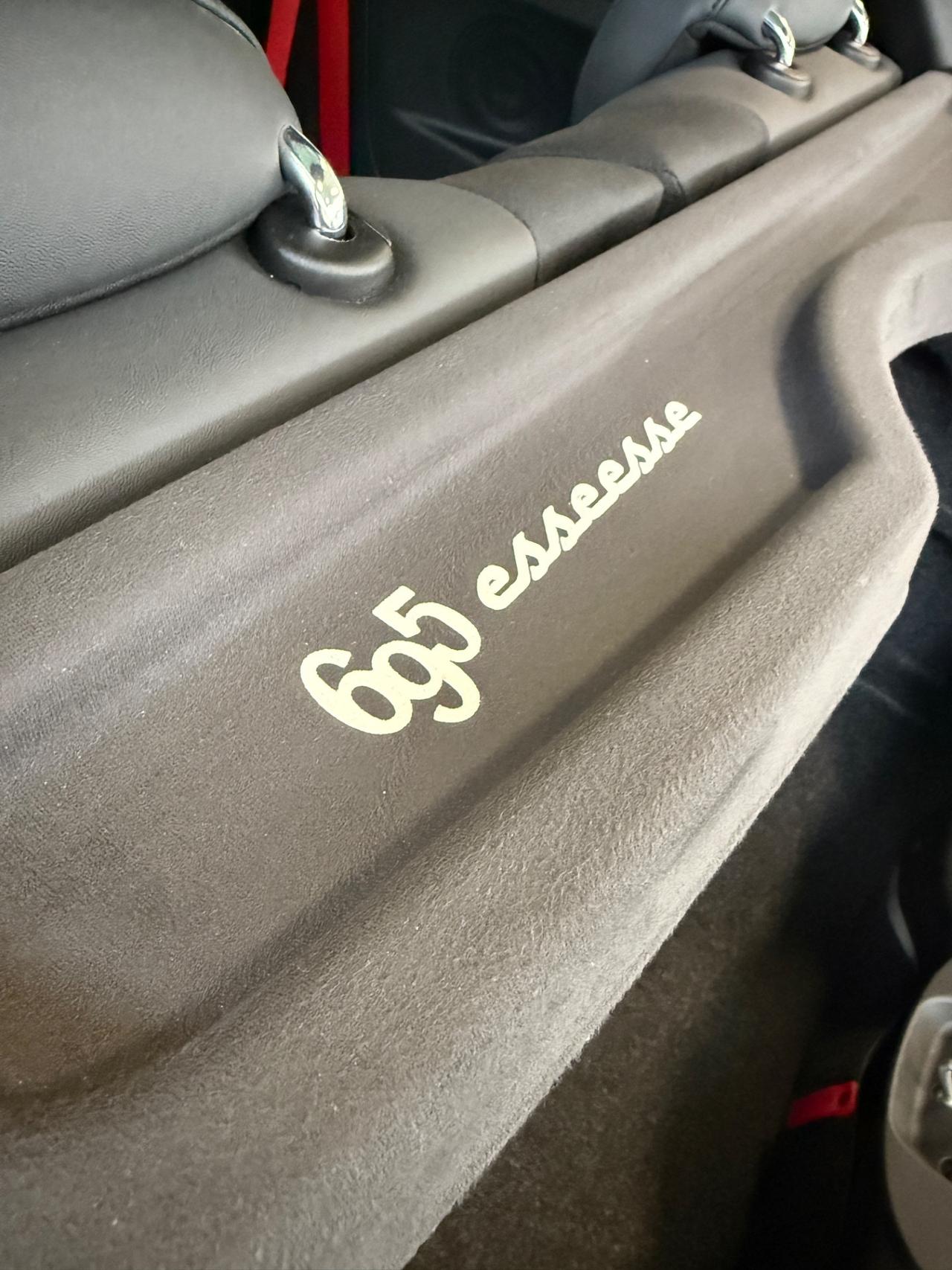 Abarth 695 1.4 Turbo T-Jet 180 CV. ESSEESSE