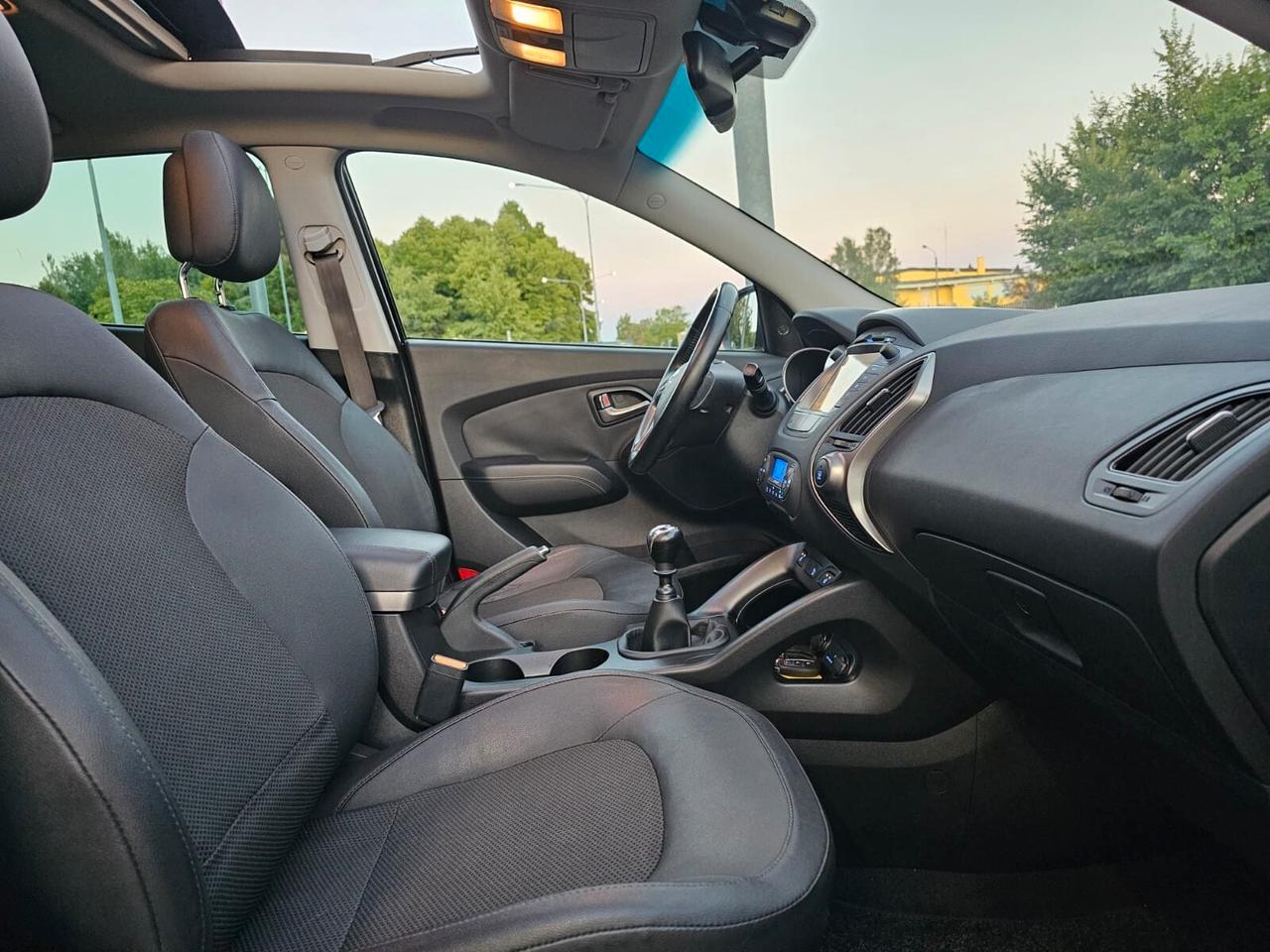 Hyundai iX35 1.7 CRDi 115cv Blue*Pelle*Navi*Tetto*Bi-Xeno*Unipro*