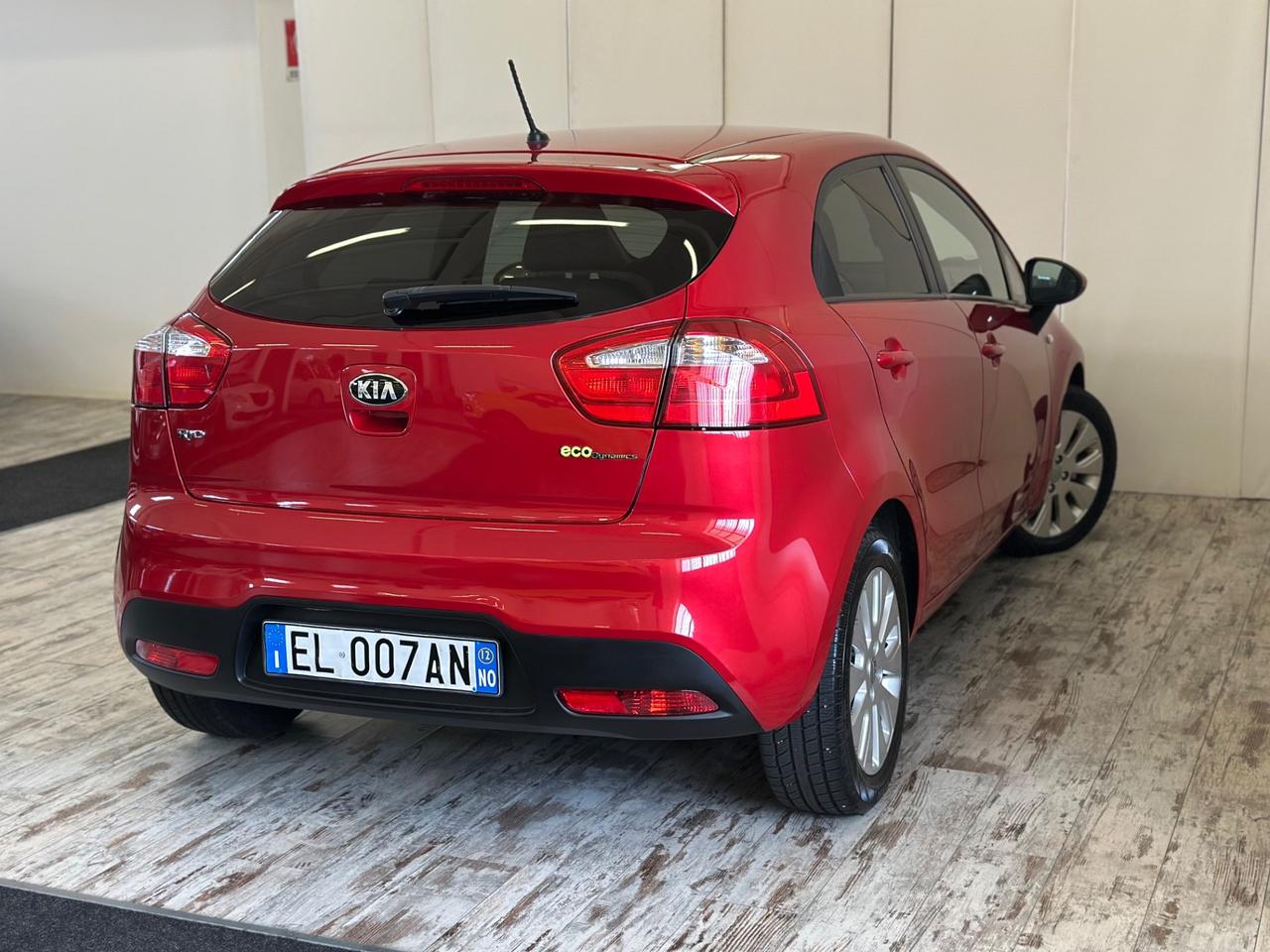 Kia Rio 1.1 CRDi WGT 5p. EX PLUS Ok Neopatentati