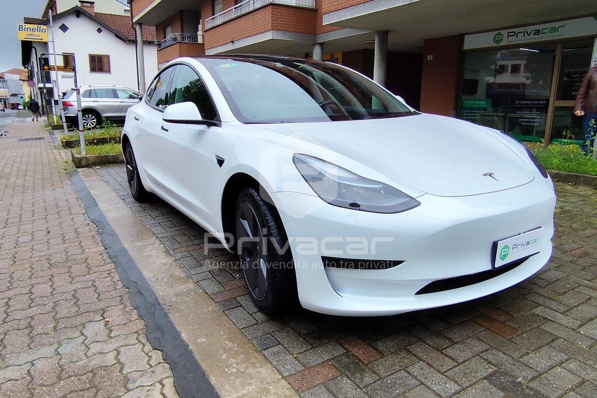 TESLA Model 3 RWD