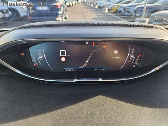 PEUGEOT 5008 5008 7 POSTI 2.0 180 cv bluehdi Allure - GH978HR