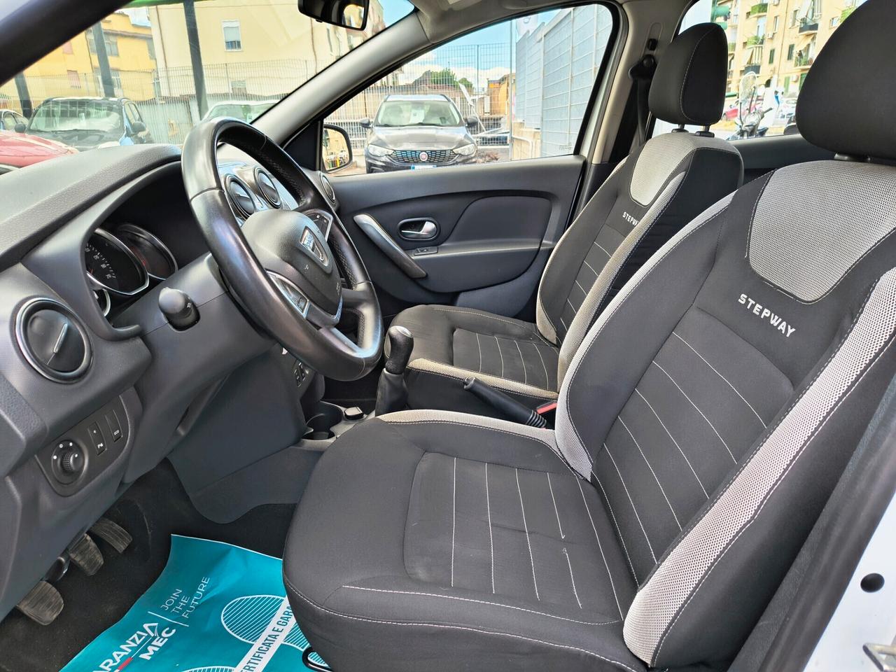 DACIA SANDERO STEPWAY GPL UNICOPROPRIETARIO 2017
