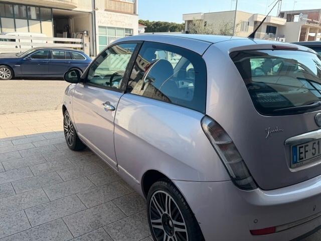 Lancia Ypsilon 1.2 69 CV Elle 11.2010 ok nep cv 116000