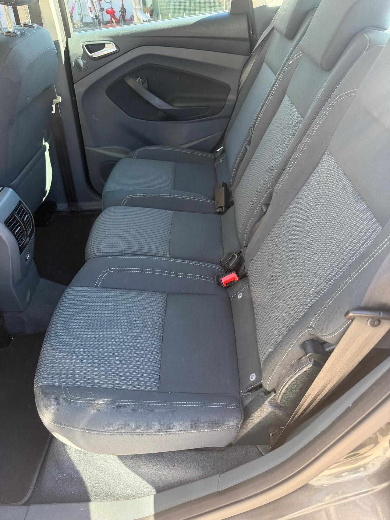 Ford C-Max 1.6 TDCi 115CV Titanium Business neopatentati