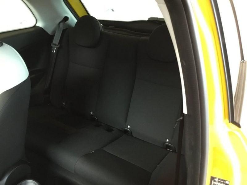 FIAT 500 Hybrid Hybrid Icon MY26 PACK STYLE