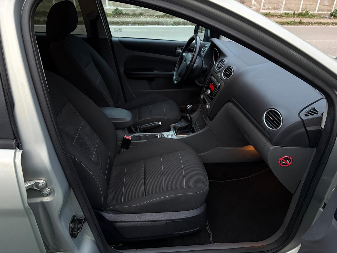 Ford Focus 1.6 TDCi 110CV 5p. Titanium