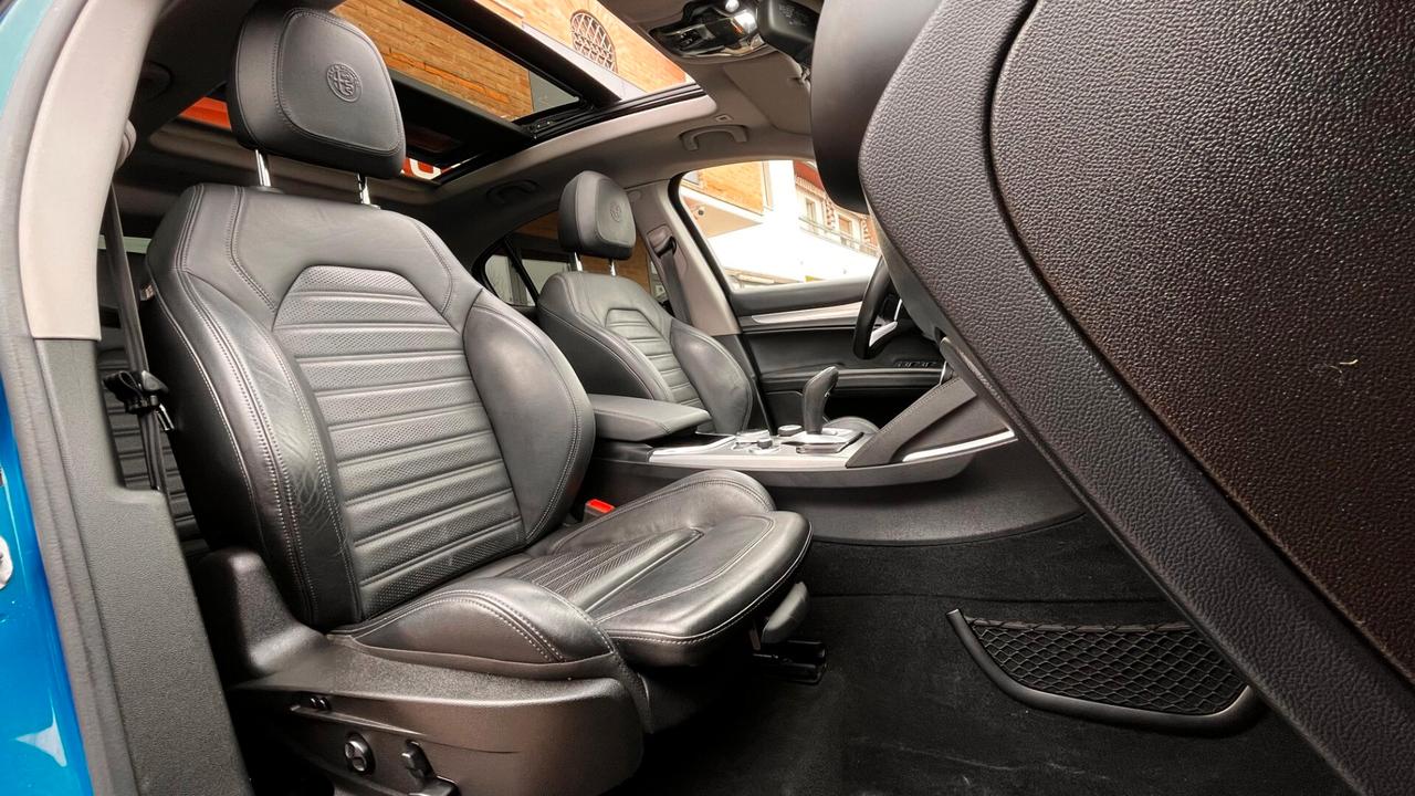 Alfa Romeo Stelvio 2.2 Turbodiesel 210 CV AT8 Q4 Veloce