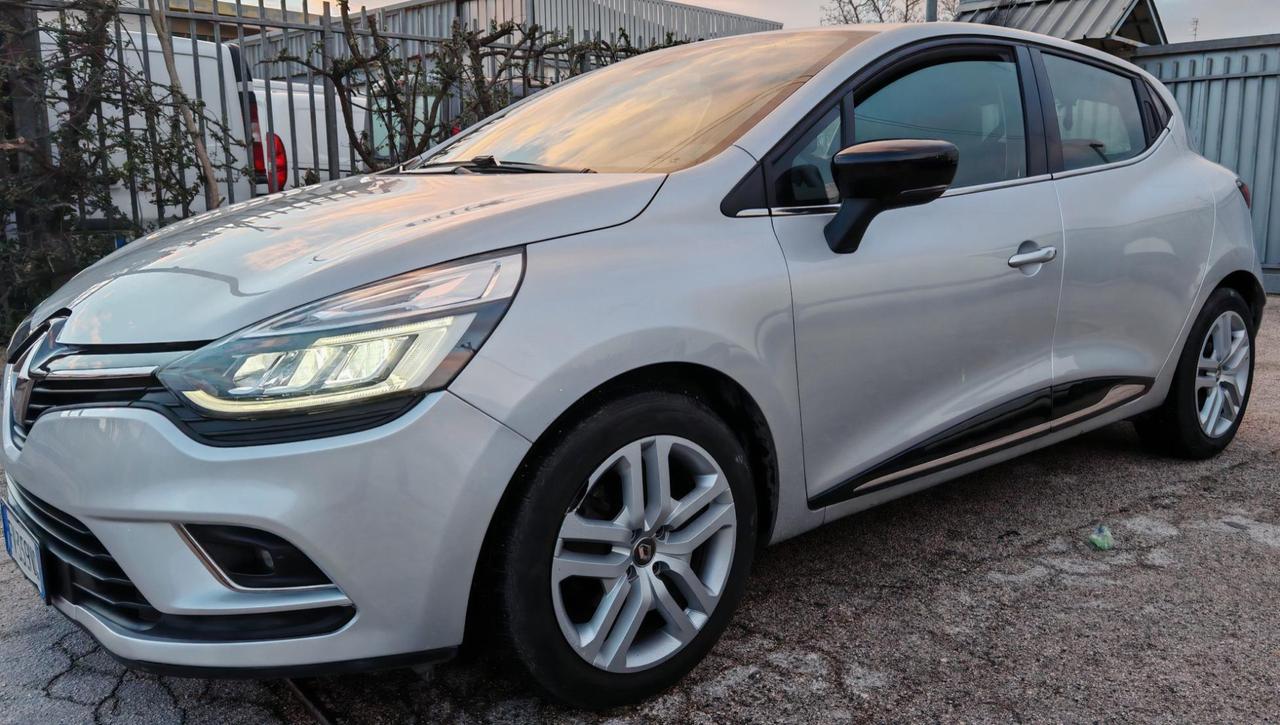 Renault Clio 5 Porte Clio 1.5 dci Moschino Zen 90cv