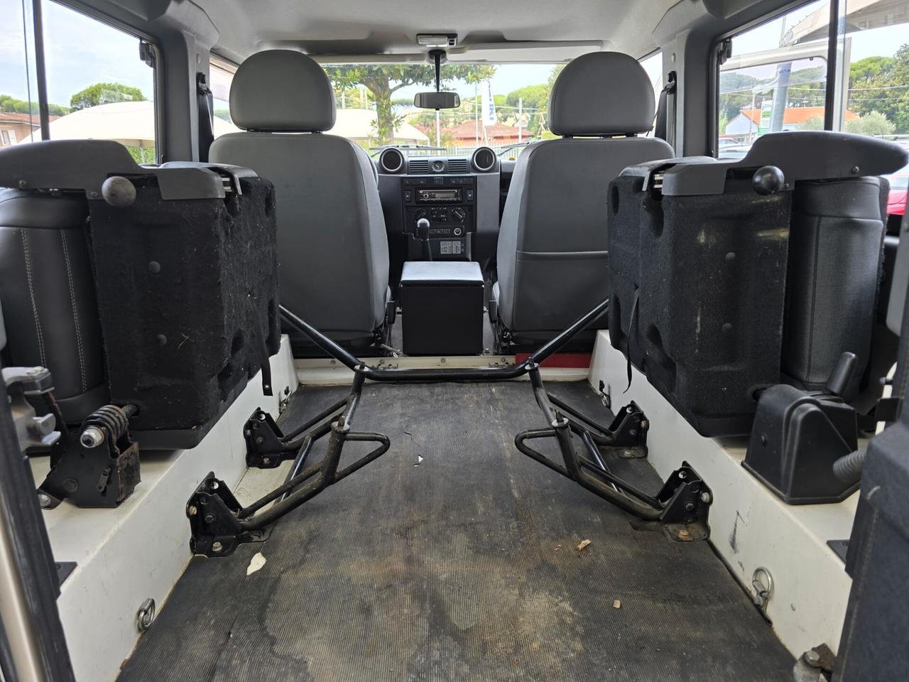 Land Rover Defender 90 2.4 TD4 Station Wagon S N1