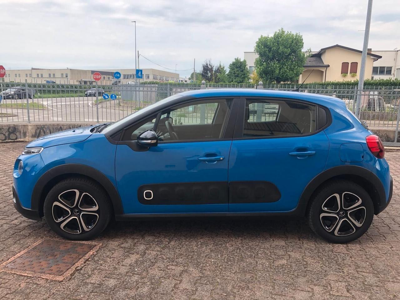Citroen C3 PureTech Shine 82 cv GPL - NEOPATENTATI