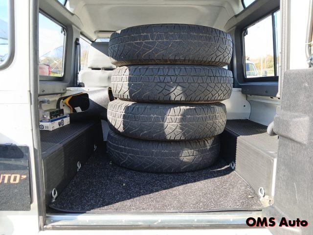 LAND ROVER Defender 90 2.5 Td5 Station Wagon S - N1 Neopatentati