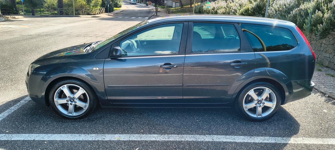 Ford Focus C-Max Focus+ 1.6 TDCi (90CV) S.W.