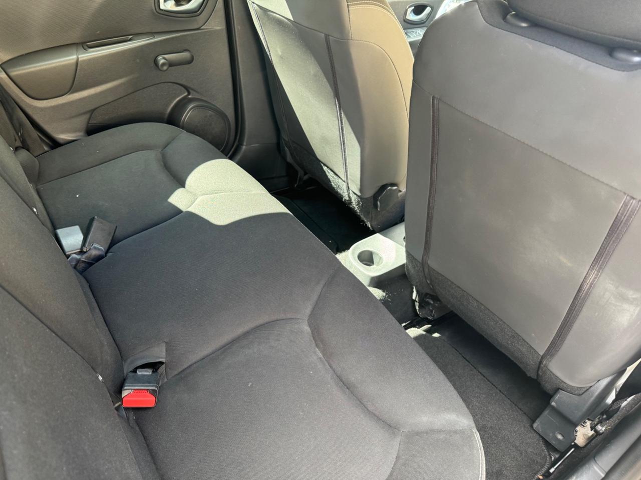 Renault Clio 1.2 75CV 5 porte NEOPATENTATI