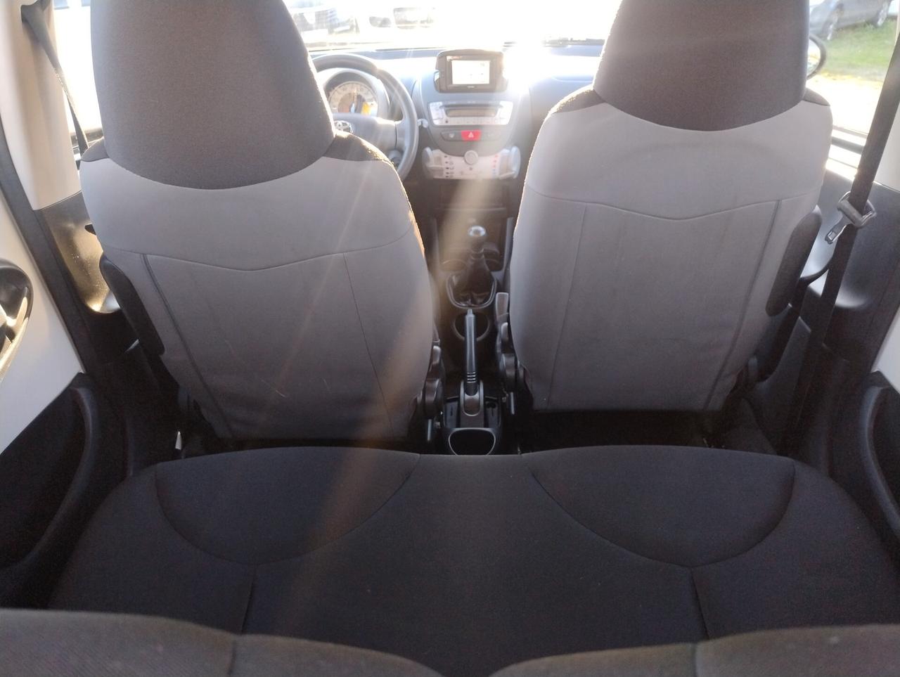 Toyota Aygo 1.0 12V VVT-i 5 porte Cool Soda Connect