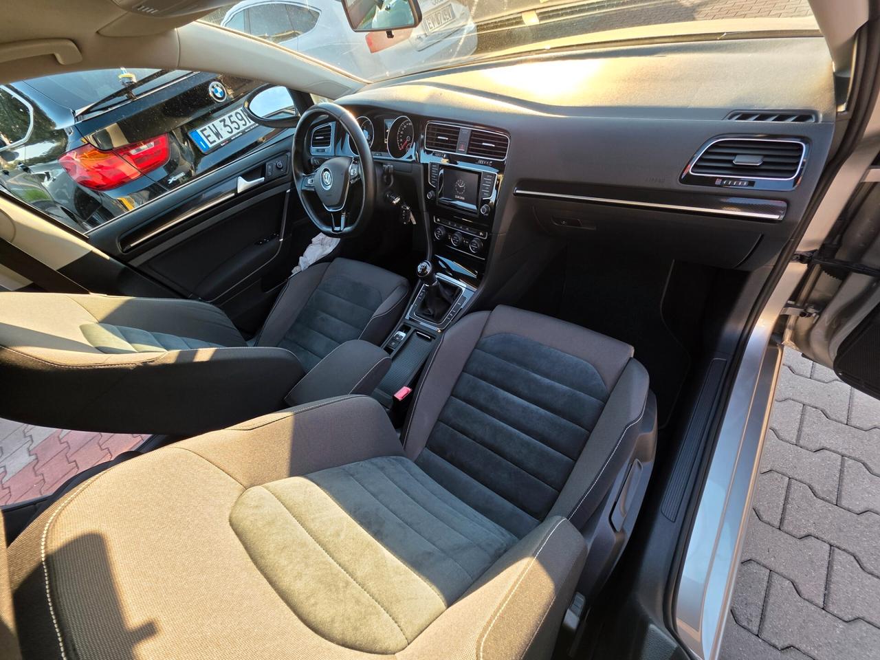 Volkswagen Golf Variant 1.6 TDI 110cv garantita 12 mesi