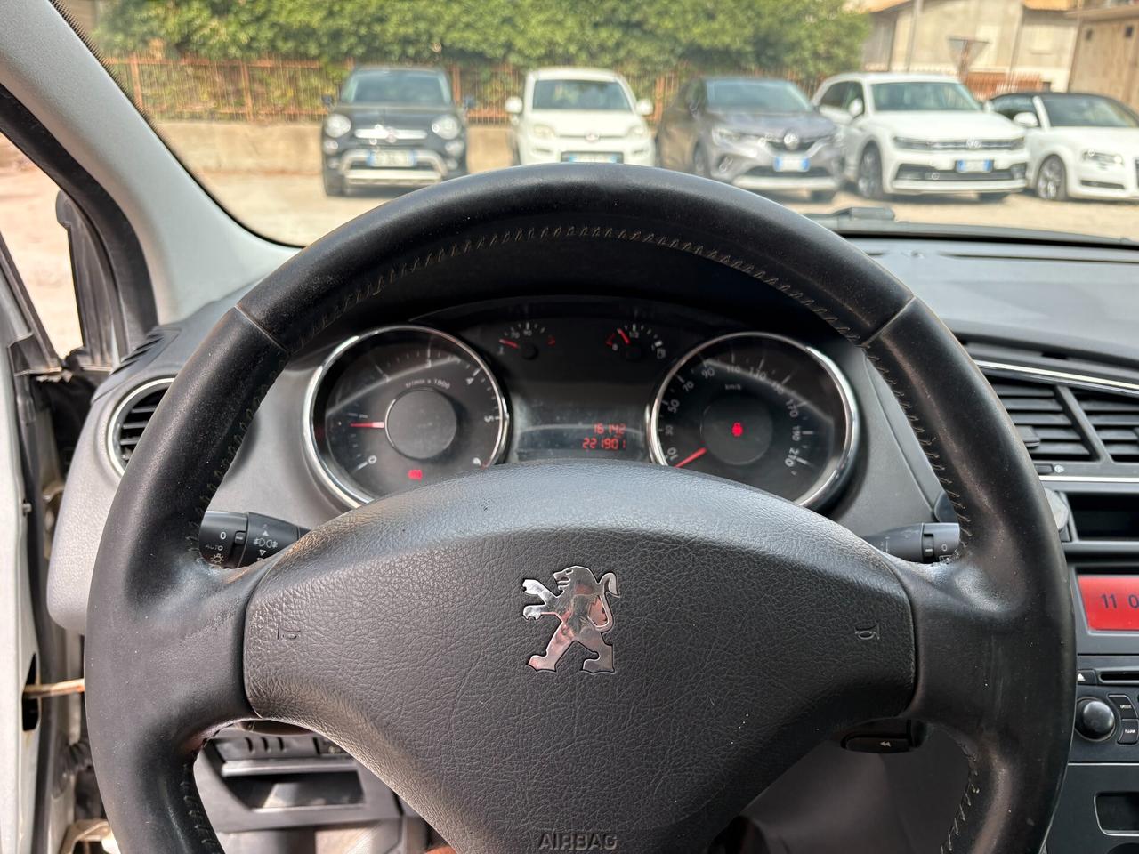 Peugeot 5008 1.6 HDi 112CV Premium
