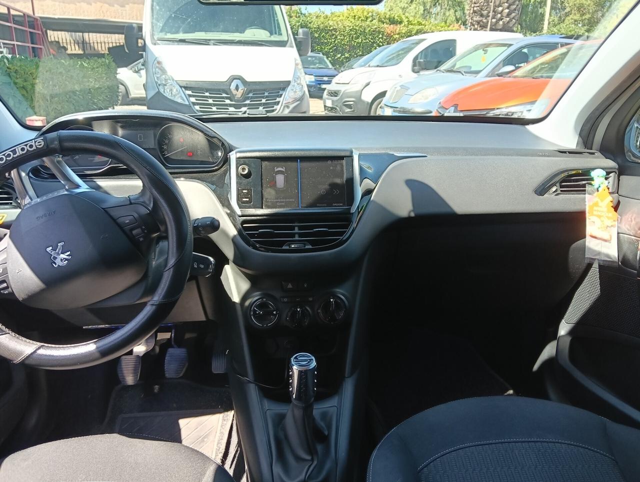 Peugeot 208 PureTech 82 5 porte Allure