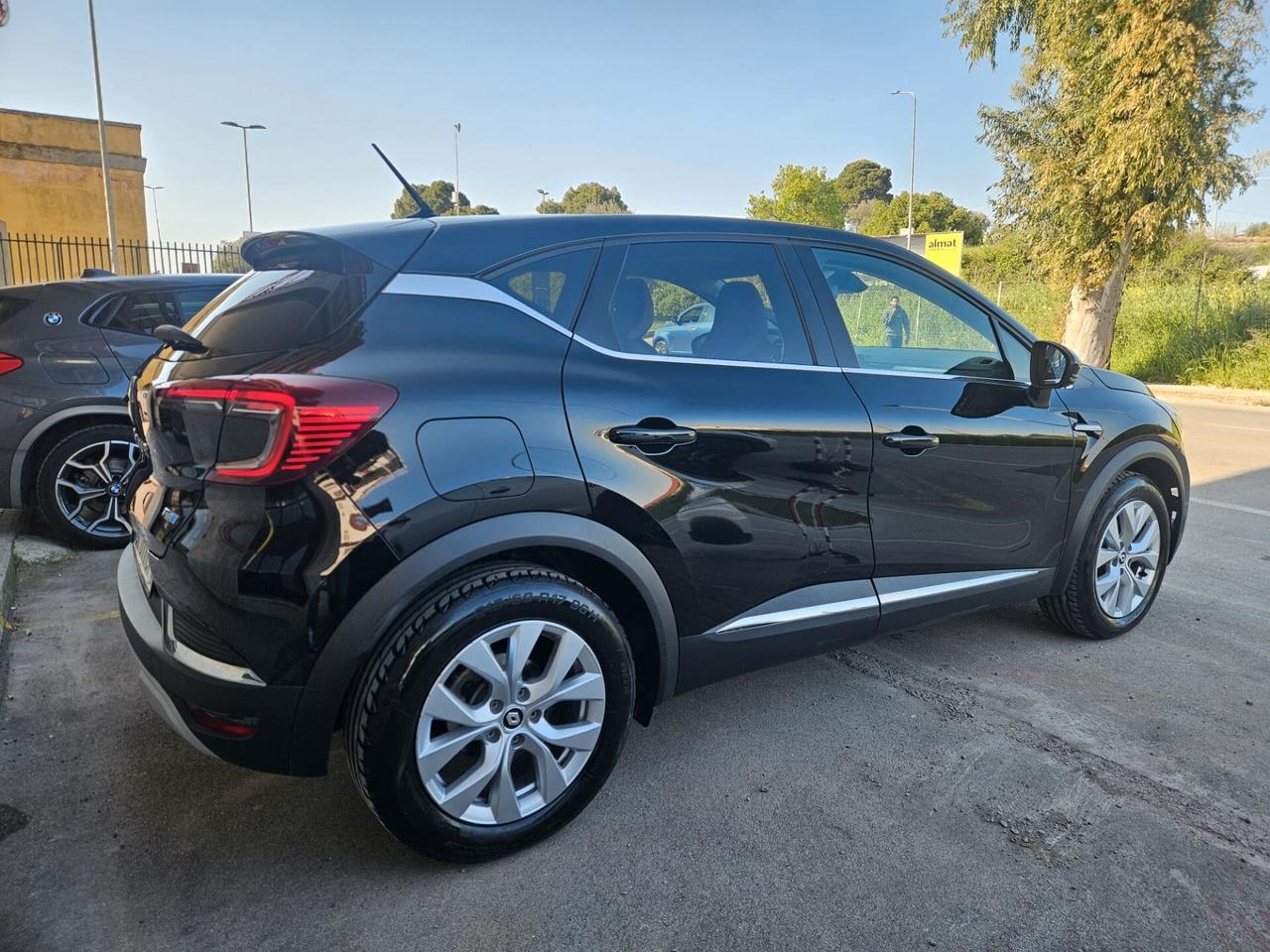 Renault Captur 1.6 E-Tech hybrid 2022