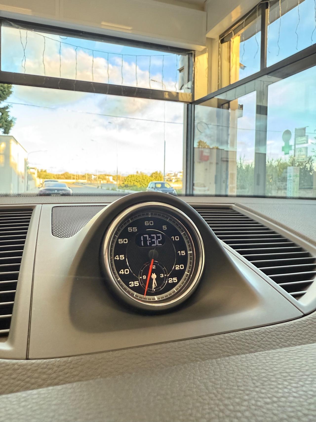 Porsche Macan 245 c.v BENZINA CON NAVI, APLLE CARPLAY, FULL LED, TELECAMERA, PELLE