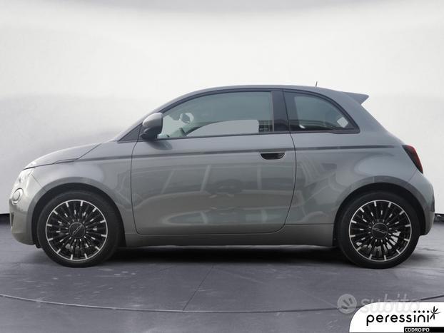 FIAT 500e 42 kWh Icon +