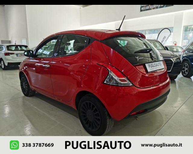 LANCIA Ypsilon 1.0 FireFly 5 porte S&S Hybrid Ecochic Silver