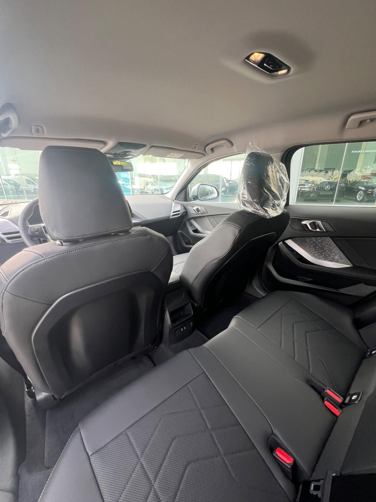 Bmw 118d MSport Design possibilità noleggio no scoring