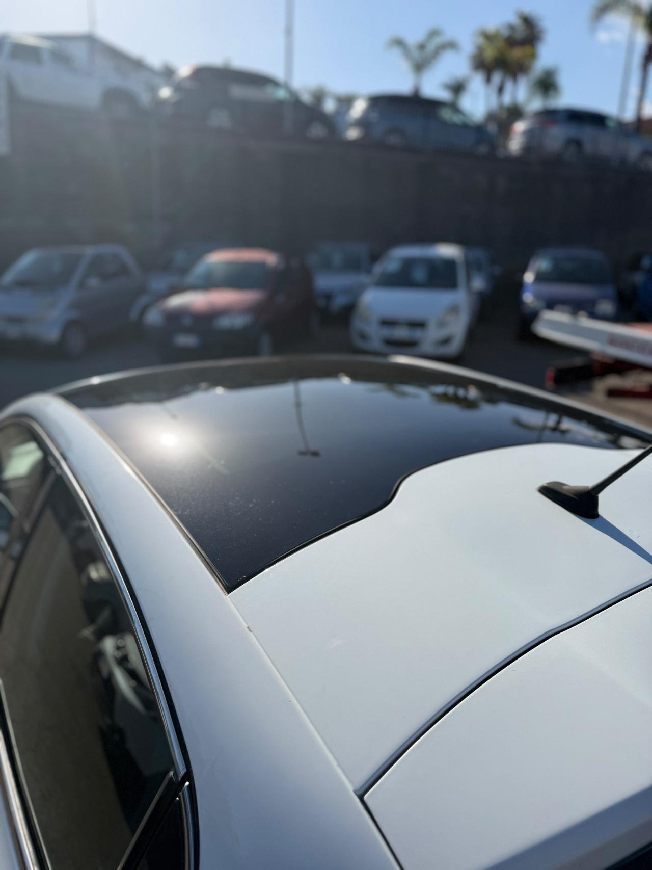 Peugeot 208 1.6 e-HDi 92 CV S 5 porte Allure tetto panoramico