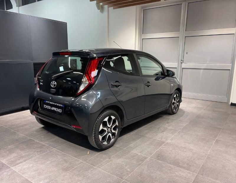 Toyota Aygo Connect 1.0 VVT-i 72 CV 5 porte x-fun