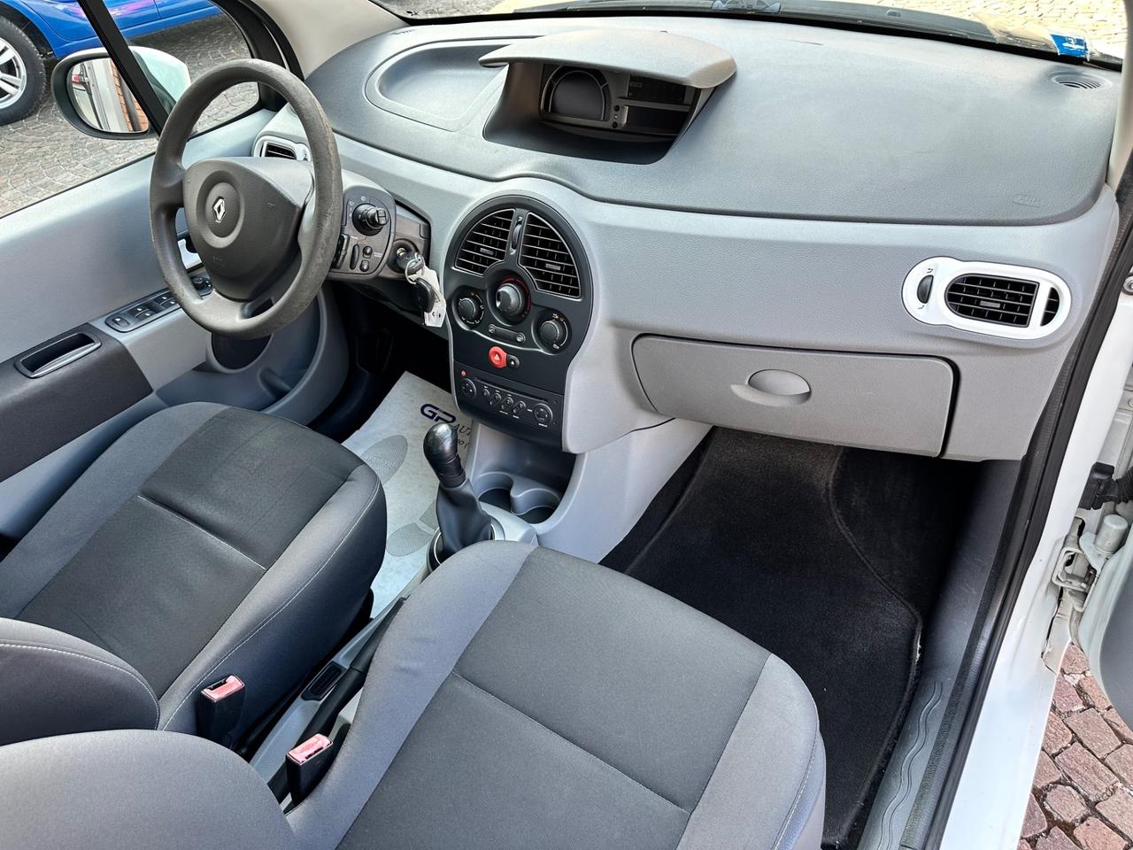 Renault Modus 1.2Bz 75Cv 5P -Uniproprietario