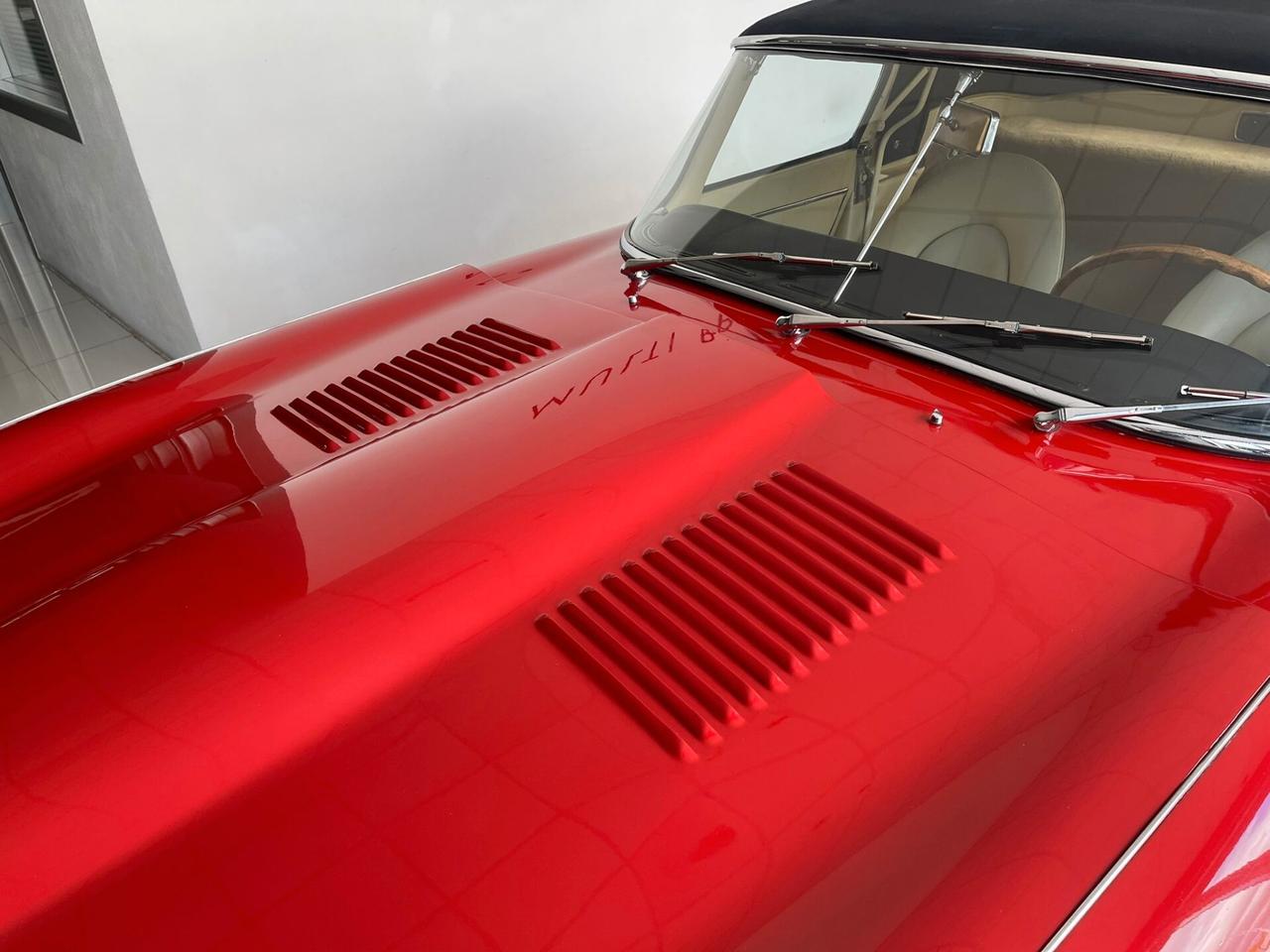 Jaguar E-Type Cabrio da 265 Cv