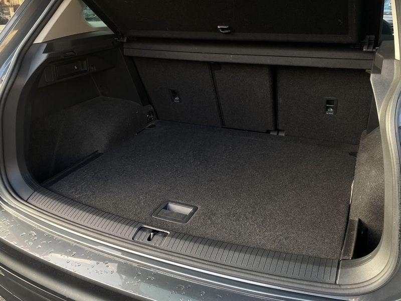 Volkswagen Tiguan Tiguan 2.0 TDI SCR DSG Business BlueMotion Technology