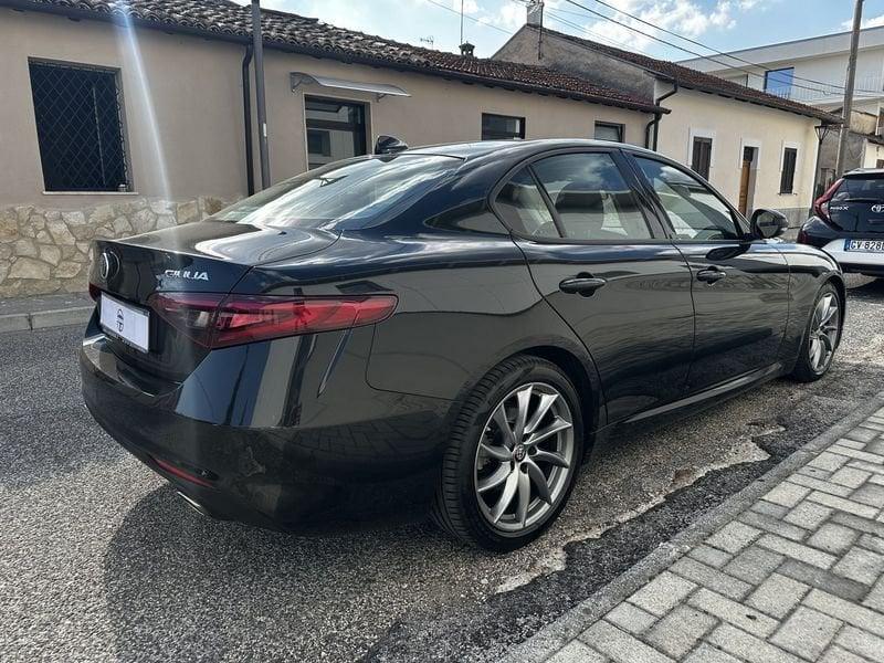Alfa Romeo Giulia 2.2 Turbo AT8 180CV Super