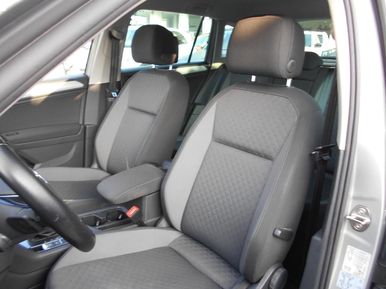 Volkswagen Tiguan 2.0 TDI SCR DSG Business BlueMotion Technology