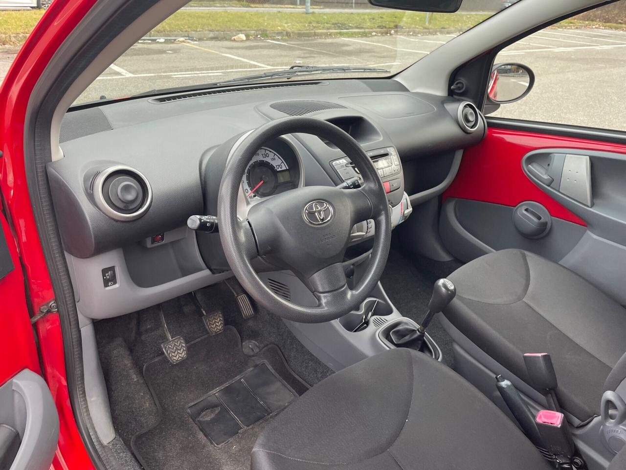 Toyota Aygo 1.0 12V VVT-i 5 porte *Neopatentati*Solo 60000km*