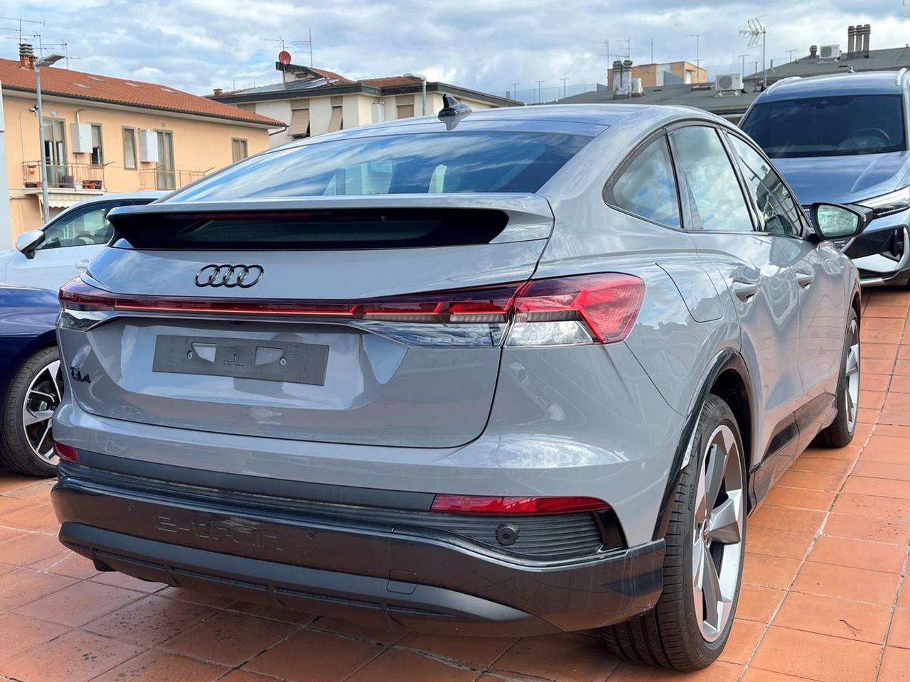AUDI Q4 Sportback e-tron audi-q4-sportback-e-tron-121cv-q4-sportback-e-tron-45-s-line-edition-cambio