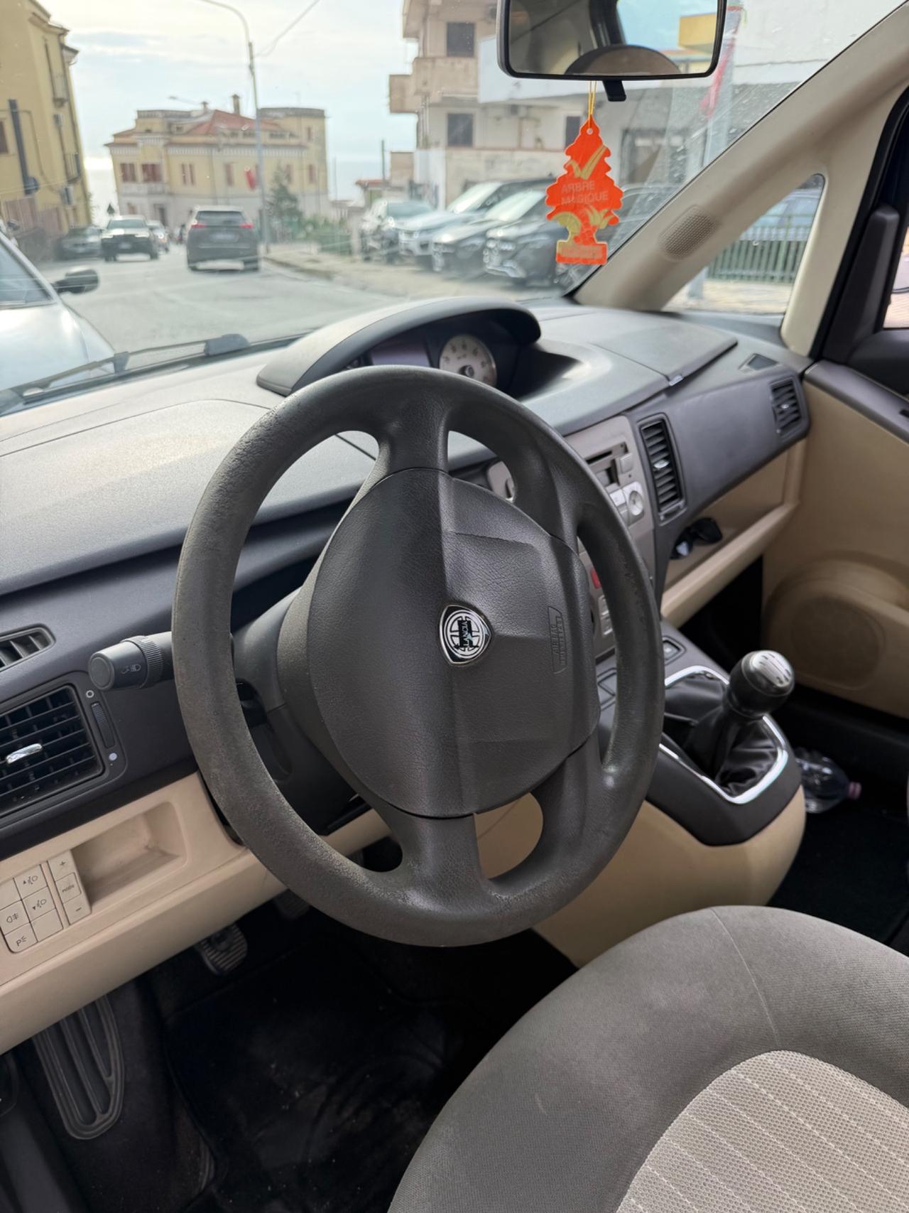 Lancia MUSA 1.9 Multijet Platino Plus
