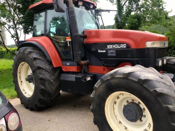 NEW HOLLAND 190  con  gomme  nuove 