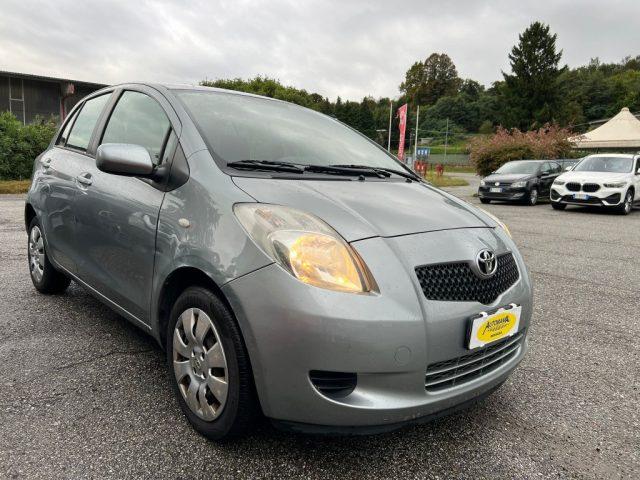 TOYOTA Yaris 1.0 5 porte Sol