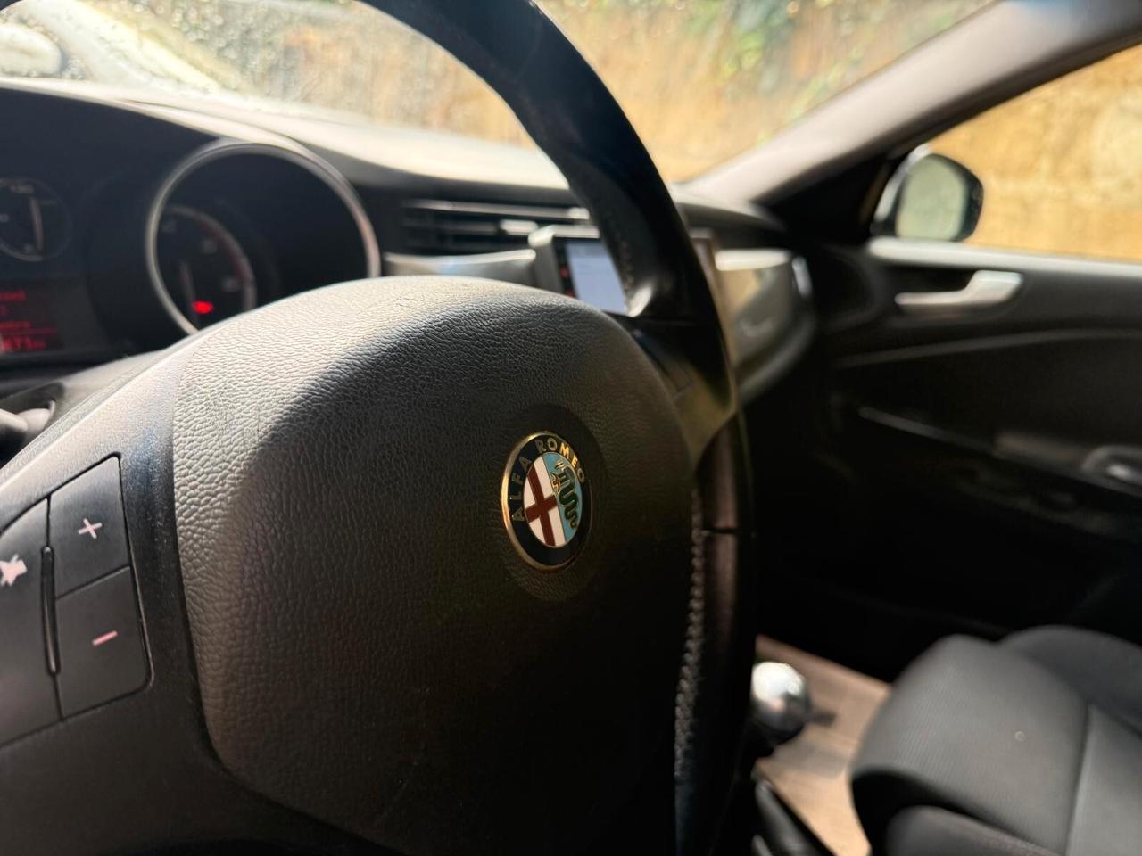 Alfa Romeo Giulietta 2.0 JTDm-2 140 CV Distinctive