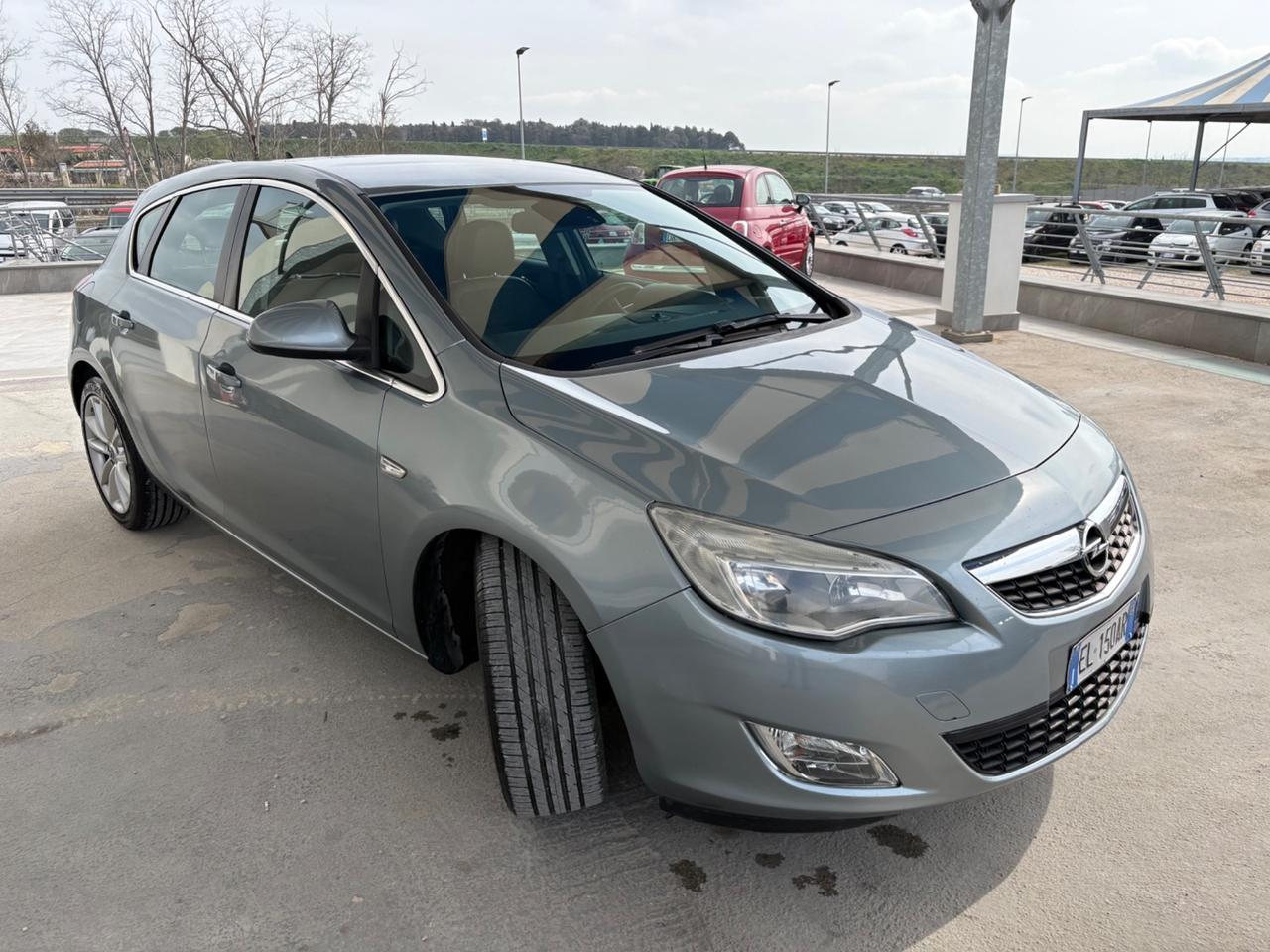 Opel Astra 1.7 CDTI 110CV 5 porte Cosmo