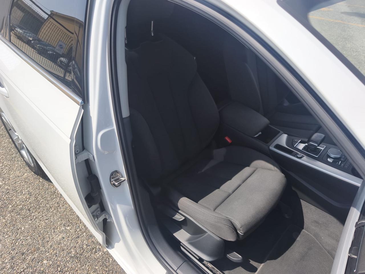 Audi A4 Avant 2.0 TDI 150 CV ultra Sport