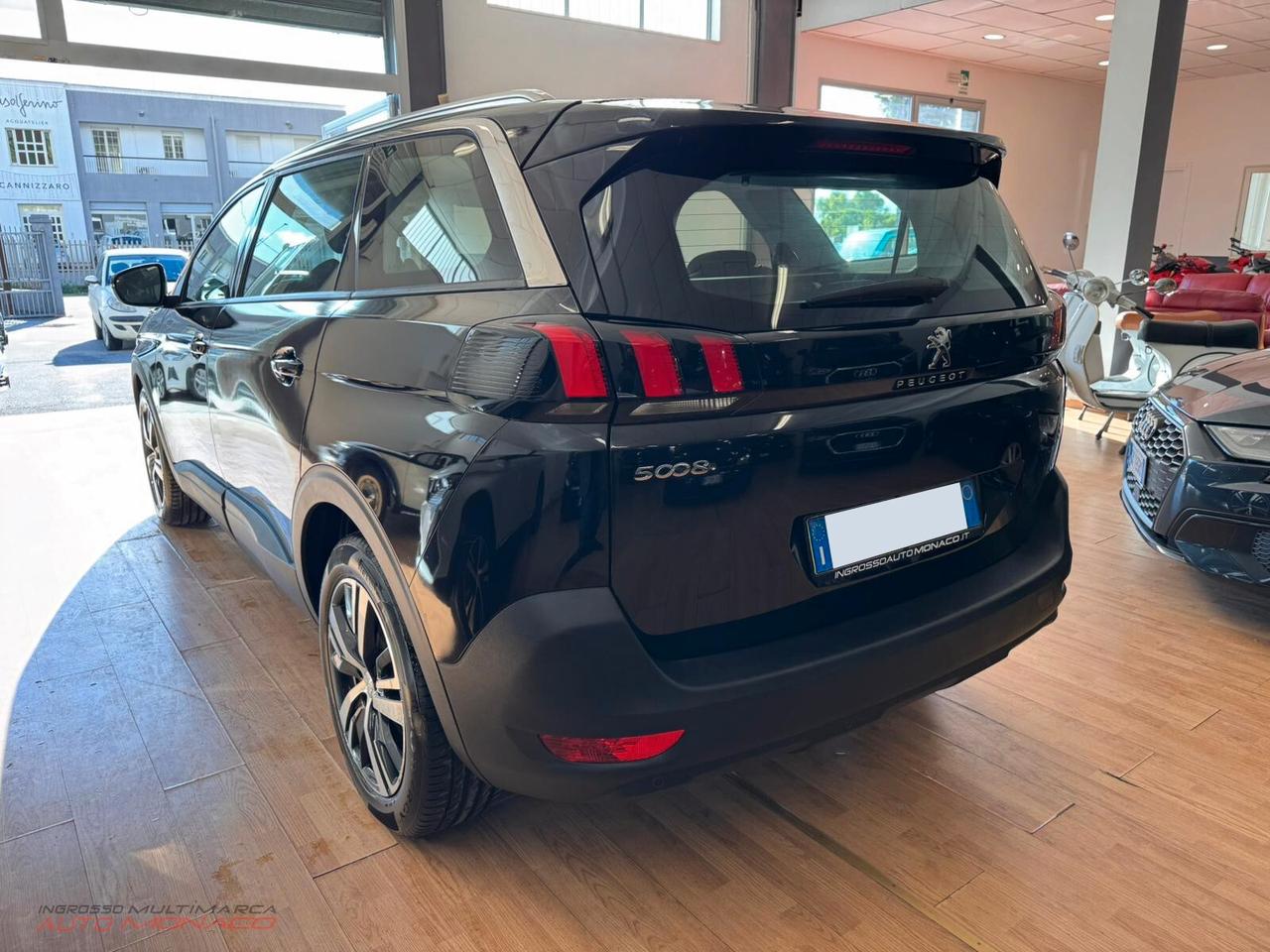 Peugeot 5008 BlueHDi 130cv EAT8 Allure 2019