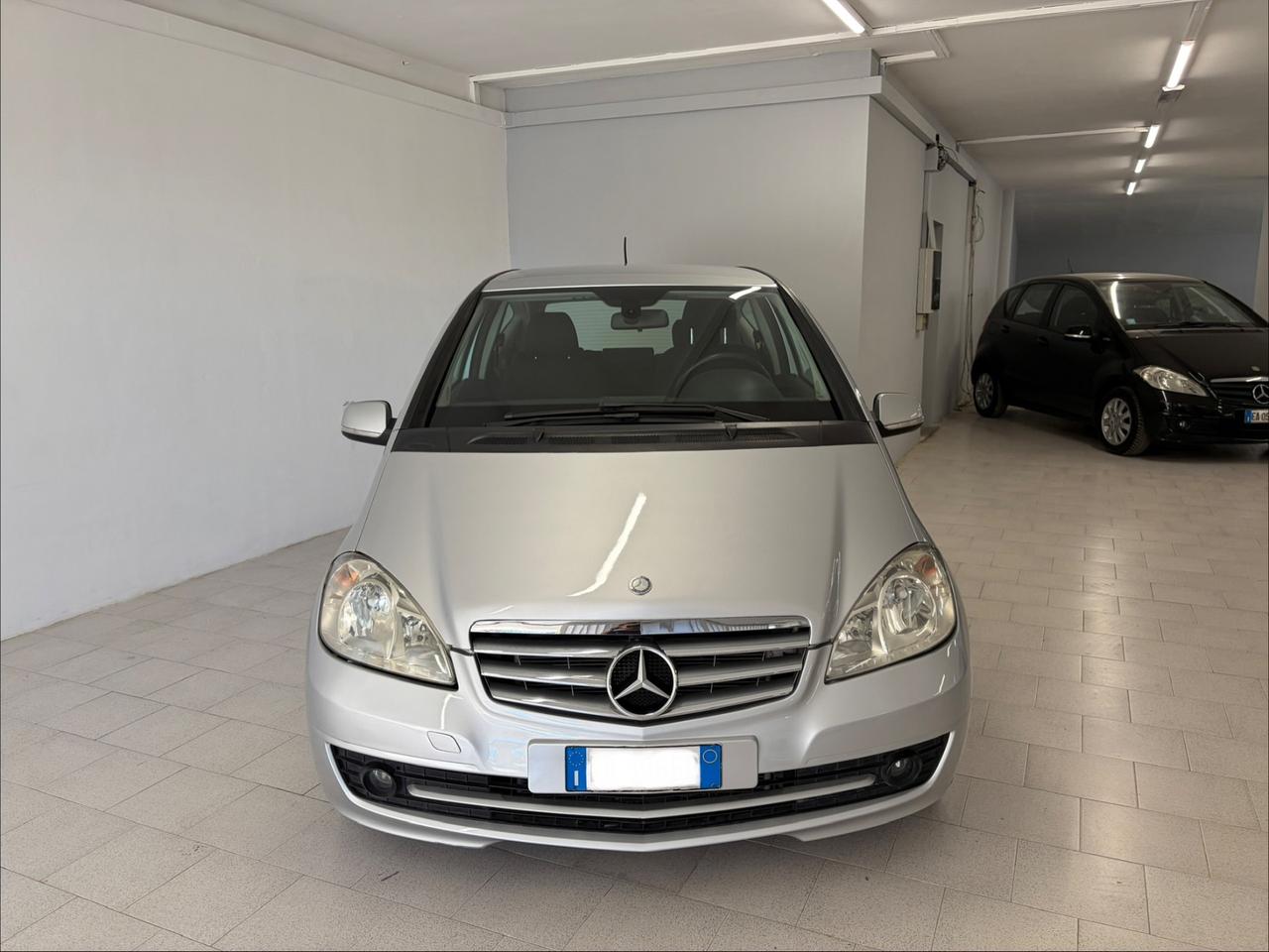 Mercedes-benz A 160 BlueEFFICIENCY Coupé Elegance