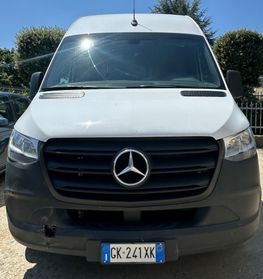Mercedes Sprinter 311 2.0 CDI F 37/33 RWD H2