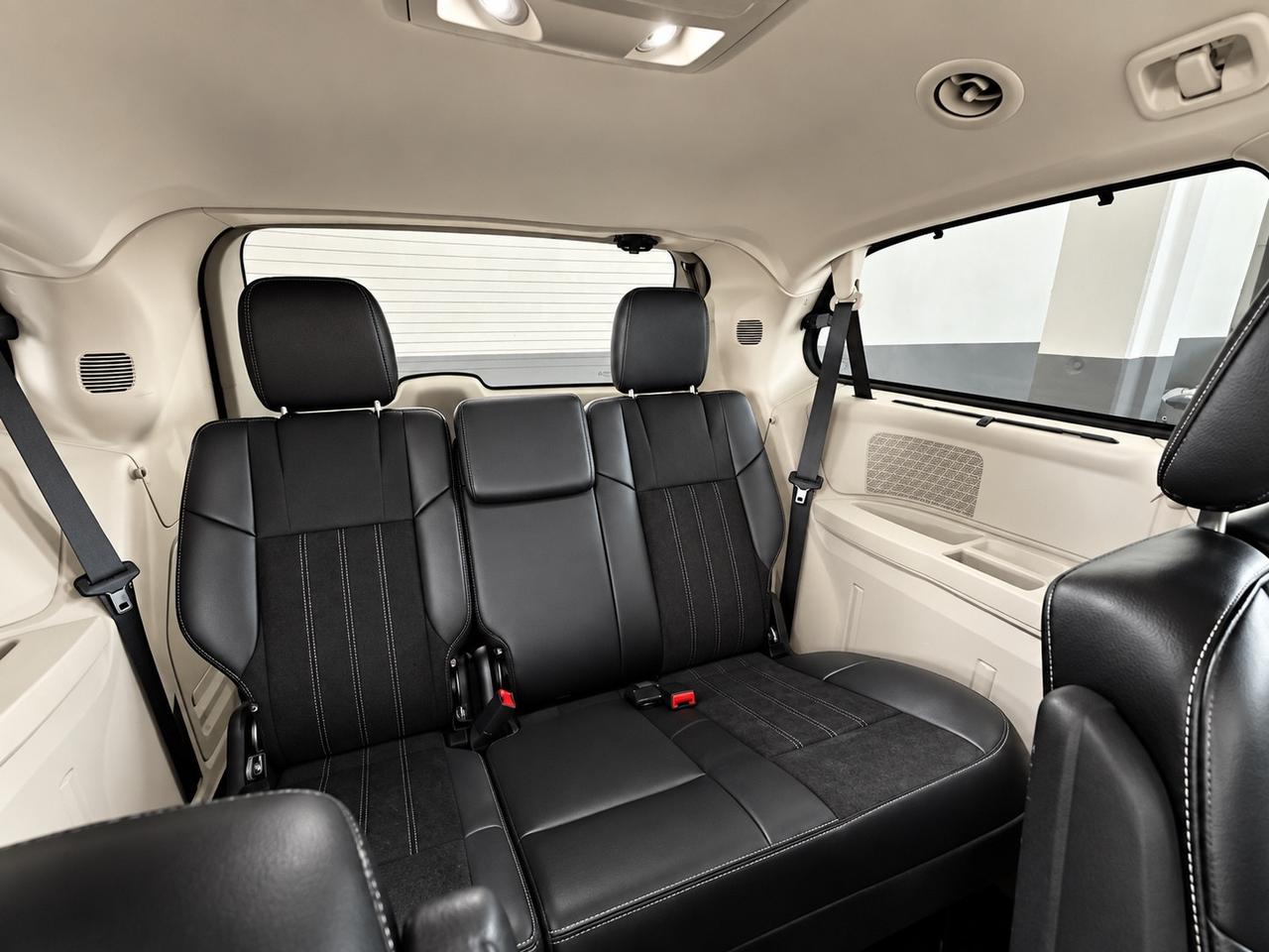 Lancia Voyager 2.8 Turbodiesel S 177 CV