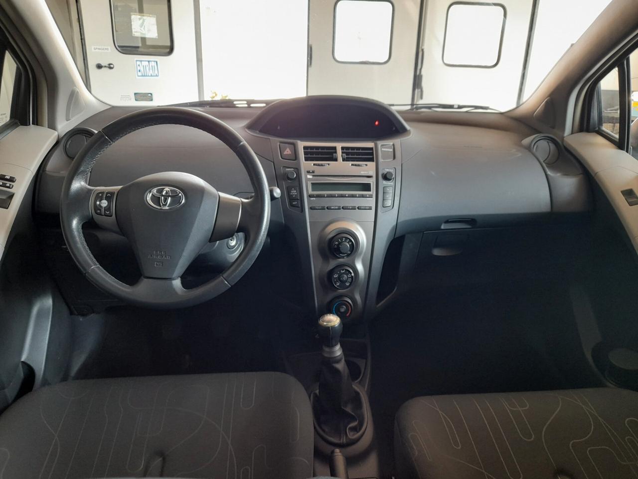 Toyota Yaris 1.0 5 porte Now