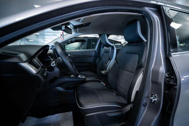 Renault Captur 1.6 E-Tech phev Intens 160cv auto